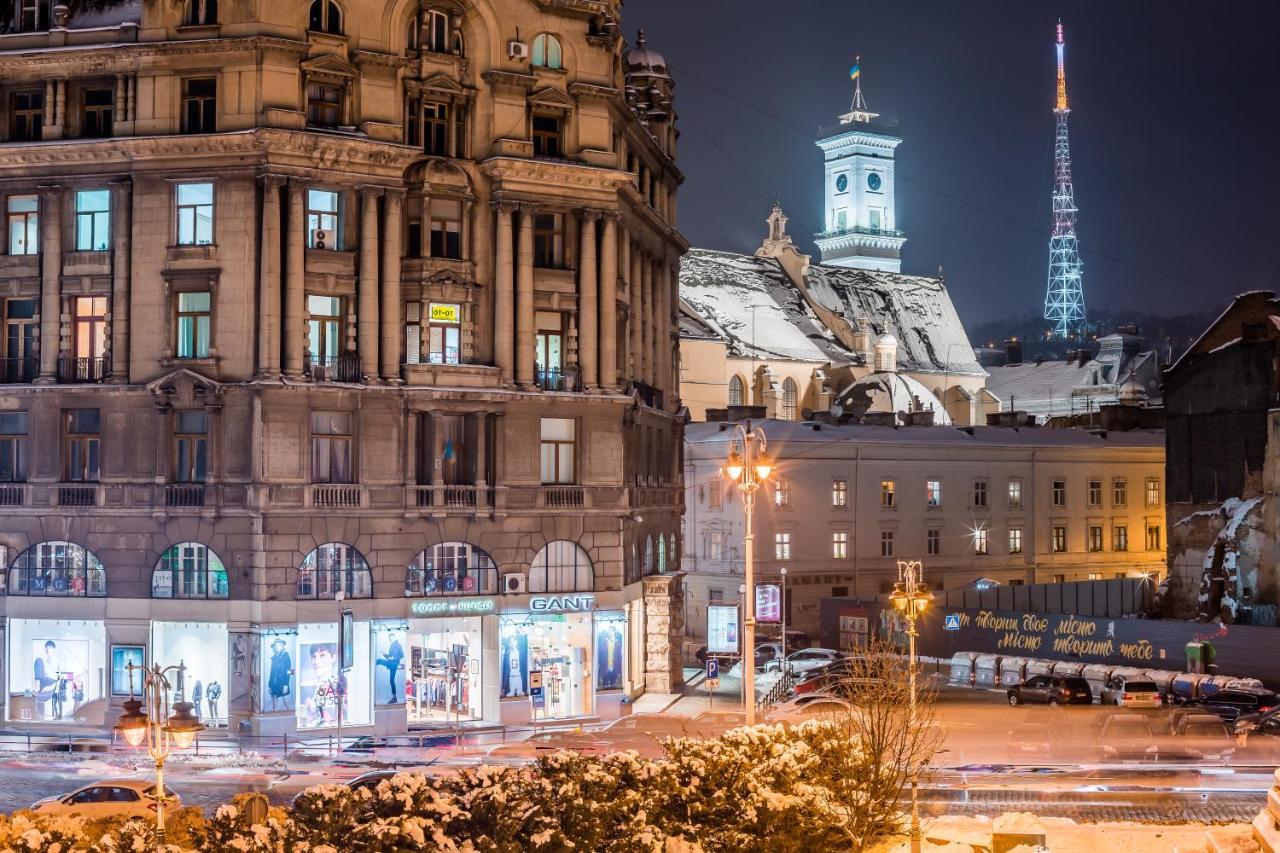 Romari Площа Міцкевича Leopoli Esterno foto